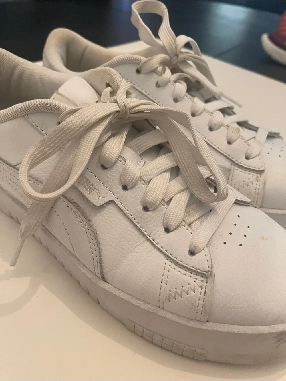 Women’s Classic White Leather Sneakers puma brand size 8.5